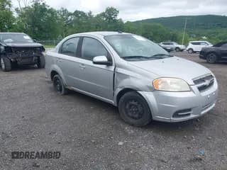 ✅ 2009 Chevrolet Aveo 1LT • VIN: KL1TD56E39B643484 • Lot: 42359233. Wystawiony na IAAI z przebiegiem 88 974 mil. Bezpłatny archiwum sprzedaży aukcyjnych z USA i szczegółowy raport historii pojazdu na DreamBid. Zdjęcie 1.
