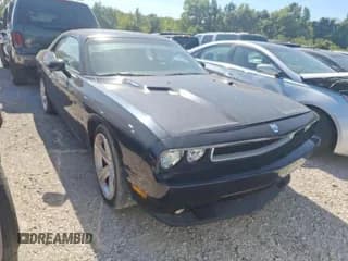 ✅ 2009 Dodge Challenger SRT-8 • VIN: 2B3LJ74W19H617533 • Lot: 76346634. Wystawiony na Copart z przebiegiem 132 995 mil. Bezpłatny archiwum sprzedaży aukcyjnych z USA i szczegółowy raport historii pojazdu na DreamBid. Zdjęcie 1.