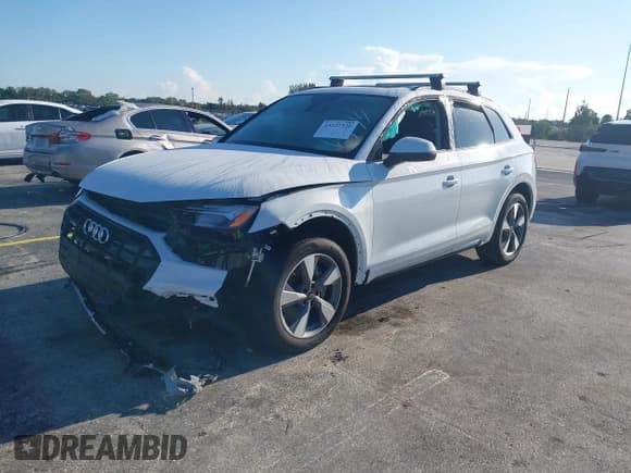 ✅ 2025 Audi Q5 Premium Plus • VIN: WA1BBAFY4S2026494 • Lot: 43227329. Listed on IAAI with Not provided. Free auction sales archive from the USA and detailed vehicle history report at DreamBid. Image 2.