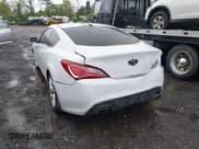 ✅ 2016 Hyundai Genesis Coupe 3.8L Base • VIN: KMHHT6KJXGU136900 • Lot: 42203757. Wystawiony na IAAI z przebiegiem 90 258 mil. Bezpłatny archiwum sprzedaży aukcyjnych z USA i szczegółowy raport historii pojazdu na DreamBid. Zdjęcie 12.