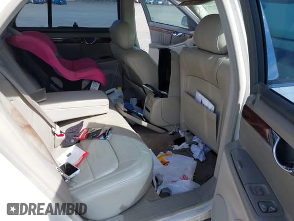 ✅ 2005 Cadillac DeVille DHS • VIN: 1G6KE57Y05U255088 • Lot: 41714372. Listed on IAAI with Not provided. Free auction sales archive from the USA and detailed vehicle history report at DreamBid. Image 8.