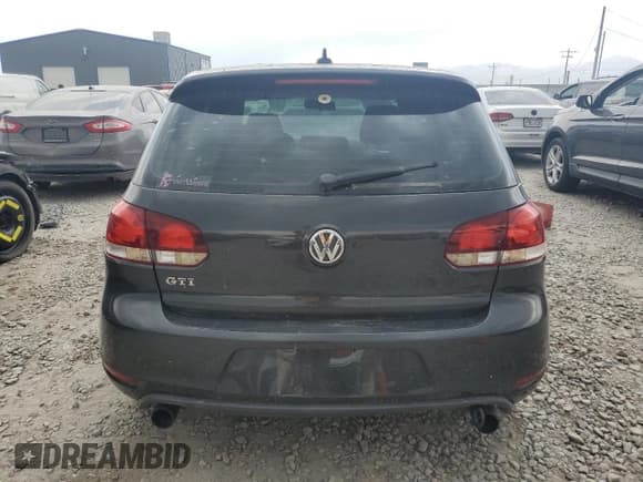 ✅ 2013 Volkswagen Golf GTI Driver's Edition • VIN: WVWHD7AJ9DW140588 • Lot: 63110285. Wystawiony na Copart z przebiegiem 170 035 mil. Bezpłatny archiwum sprzedaży aukcyjnych z USA i szczegółowy raport historii pojazdu na DreamBid. Zdjęcie 6.