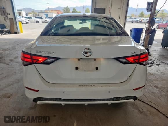 ✅ 2021 Nissan Sentra SV • VIN: 3N1AB8CV0MY301855 • Lot: 71599455. Listed on Copart with 90,986 mi. Free auction sales archive from the USA and detailed vehicle history report at DreamBid. Image 6.