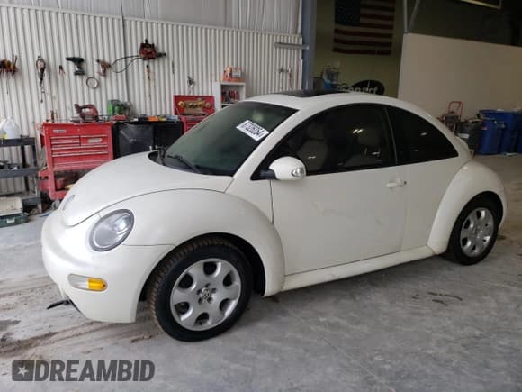 ✅ 2005 Volkswagen Beetle GLS • VIN: 3VWCR31C95M402615 • Lot: 87326254. Listed on Copart with 159,843 mi. Free auction sales archive from the USA and detailed vehicle history report at DreamBid. Image 1.