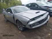 ✅ 2016 Dodge Challenger SRT 392 • VIN: 2C3CDZDJ2GH125200 • Lot: 43400862. Wystawiony na IAAI z przebiegiem 56 605 mil. Bezpłatny archiwum sprzedaży aukcyjnych z USA i szczegółowy raport historii pojazdu na DreamBid. Zdjęcie 1.