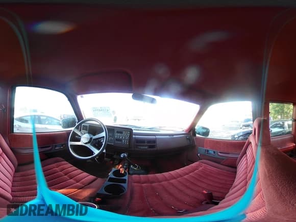 ✅ 1992 Chevrolet Silverado 1500 • VIN: 2GCEK19K8N1132753 • Лот: 43188554. Опубликован ранее на IAAI с пробегом 142 671 миль. Бесплатный доступ к архиву аукционных продаж из США и подробный отчёт об истории автомобиля на DreamBid. Изображение 18.