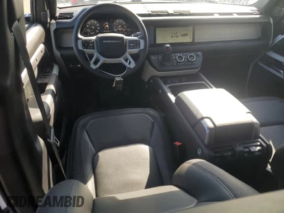 ✅ 2024 Land Rover Defender X-Dynamic SE • VIN: SALE27EUXR2289502 • Lot: 51872275. Listed on Copart with 7,556 mi. Free auction sales archive from the USA and detailed vehicle history report at DreamBid. Image 8.