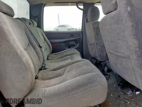 ✅ 2006 Chevrolet Silverado 2500HD Work Truck • VIN: 1GCHC23D46F256314 • Лот: 68255355. Опубликован ранее на Copart с пробегом 325 870 миль. Бесплатный доступ к архиву аукционных продаж из США и подробный отчёт об истории автомобиля на DreamBid. Изображение 10.