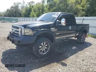 ✅ 2005 Ford F-250 XL • VIN: 1FTSX21P15ED37251 • Lot: 68690025. Listed on Copart with 228,335 mi. Free auction sales archive from the USA and detailed vehicle history report at DreamBid. Image 1.