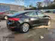 ✅ 2018 Hyundai Elantra SE • VIN: 5NPD74LF5JH329687 • Лот: 90101615. Опубликован ранее на Copart с пробегом 81 186 миль. Бесплатный доступ к архиву аукционных продаж из США и подробный отчёт об истории автомобиля на DreamBid. Изображение 3.