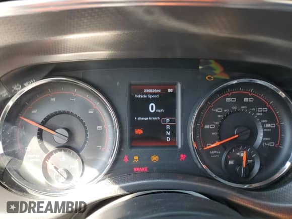 ✅ 2012 Dodge Charger SE • VIN: 2C3CDXBG6CH202916 • Lot: 82659015. Wystawiony na Copart z przebiegiem 236 826 mil. Bezpłatny archiwum sprzedaży aukcyjnych z USA i szczegółowy raport historii pojazdu na DreamBid. Zdjęcie 9.