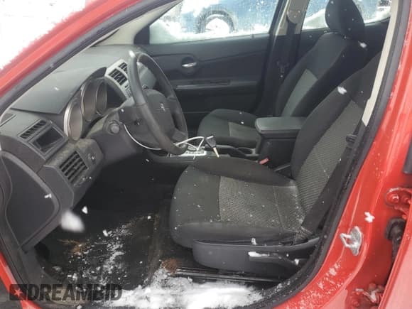 ✅ 2009 Dodge Avenger SE • VIN: 1B3LC46B39N518318 • Лот: 43955665. Опубликован ранее на Copart с пробегом 163 224 миль. Бесплатный доступ к архиву аукционных продаж из США и подробный отчёт об истории автомобиля на DreamBid. Изображение 7.