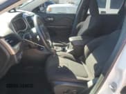 ✅ 2017 Jeep Cherokee Latitude • VIN: 1C4PJMCB7HW512413 • Лот: 89555245. Опубликован ранее на Copart с пробегом 68 532 миль. Бесплатный доступ к архиву аукционных продаж из США и подробный отчёт об истории автомобиля на DreamBid. Изображение 7.