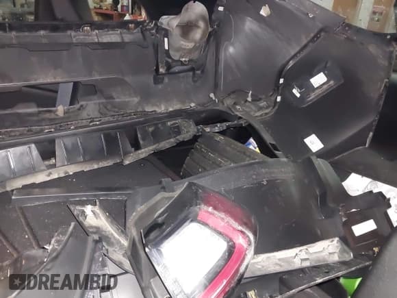 ✅ 2021 Jeep Cherokee 80th Anniversary • VIN: 1C4PJMMX2MD175049 • Lot: 41463634. Listed on IAAI with 82,589 mi. Free auction sales archive from the USA and detailed vehicle history report at DreamBid. Image 12.