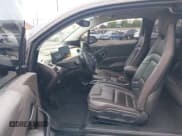 ✅ 2015 BMW i3 • VIN: WBY1Z2C51FV555949 • Лот: 42762156. Опубликован ранее на IAAI с пробегом 42 064 миль. Бесплатный доступ к архиву аукционных продаж из США и подробный отчёт об истории автомобиля на DreamBid. Изображение 5.