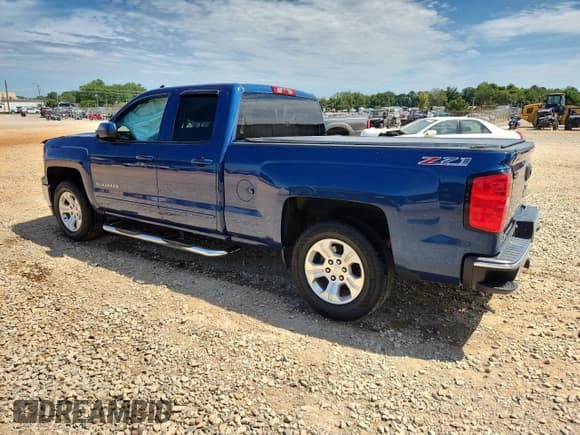 ✅ 2015 Chevrolet Silverado 1500 LT • VIN: 1GCVKREC6FZ411611 • Lot: 70328325. Listed on Copart with 105,981 mi. Free auction sales archive from the USA and detailed vehicle history report at DreamBid. Image 2.