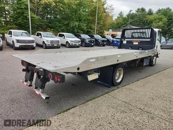 ✅ 2020 Isuzu NQR IBT • VIN: JALE5W166L7302634 • Lot: 76356314. Wystawiony na Copart z przebiegiem 120 291 mil. Bezpłatny archiwum sprzedaży aukcyjnych z USA i szczegółowy raport historii pojazdu na DreamBid. Zdjęcie 4.