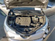 ✅ 2018 Toyota C-HR XLE • VIN: NMTKHMBX1JR015400 • Lot: 43336797. Wystawiony na IAAI z przebiegiem 31 945 mil. Bezpłatny archiwum sprzedaży aukcyjnych z USA i szczegółowy raport historii pojazdu na DreamBid. Zdjęcie 10.