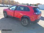 ✅ 2019 Jeep Cherokee Trailhawk • VIN: 1C4PJMBX7KD298488 • Lot: 40697687. Listed on IAAI with 127,060 mi. Free auction sales archive from the USA and detailed vehicle history report at DreamBid. Image 3.