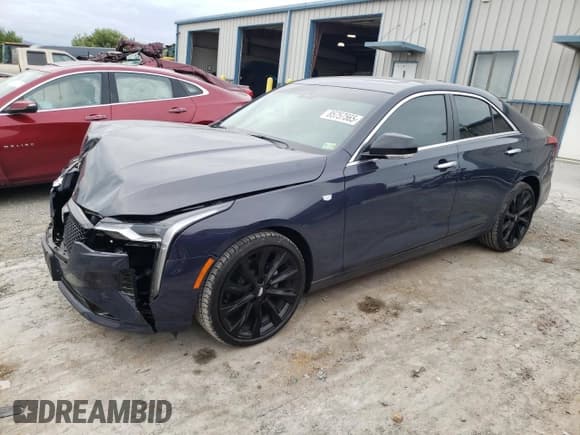 ✅ 2025 Cadillac CT4 Luxury • VIN: 1G6DK5RK3S0111970 • Lot: 85757565. Wystawiony na Copart z przebiegiem 2 920 mil. Bezpłatny archiwum sprzedaży aukcyjnych z USA i szczegółowy raport historii pojazdu na DreamBid. Zdjęcie 1.