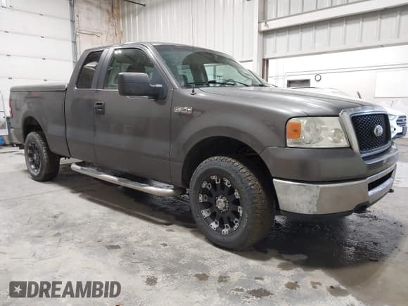 ✅ 2007 Ford F-150 STX • VIN: 1FTRX14W27FB13494 • Lot: 43482671. Listed on IAAI with 72,237 mi. Free auction sales archive from the USA and detailed vehicle history report at DreamBid. Image 1.