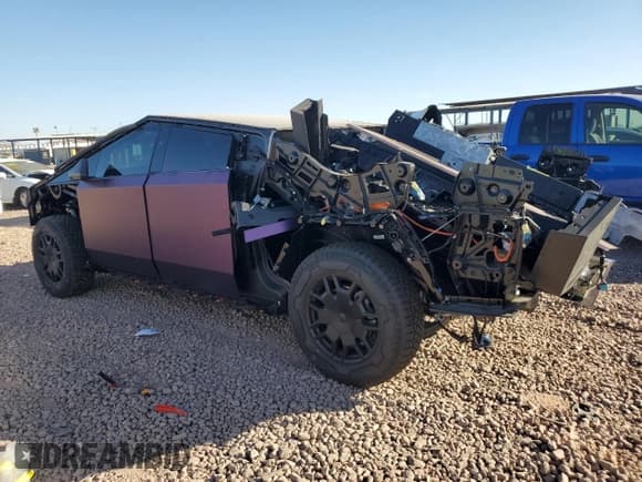 ✅ 2024 Tesla Cybertruck Cyberbeast • VIN: 7G2CEHEE9RA028082 • Лот: 83783394. Опубликован ранее на Copart с пробегом 365 миль. Бесплатный доступ к архиву аукционных продаж из США и подробный отчёт об истории автомобиля на DreamBid. Изображение 2.