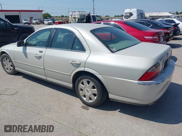 ✅ 2004 Lincoln LS Luxury • VIN: 1LNHM86S44Y630217 • Lot: 42942049. Wystawiony na IAAI z przebiegiem 141 454 mil. Bezpłatny archiwum sprzedaży aukcyjnych z USA i szczegółowy raport historii pojazdu na DreamBid. Zdjęcie 3.