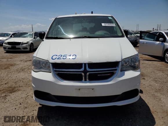 ✅ 2017 Dodge Grand Caravan SE • VIN: 2C7WDGBG7HR738822 • Lot: 67392035. Wystawiony na Copart z przebiegiem 152 950 mil. Bezpłatny archiwum sprzedaży aukcyjnych z USA i szczegółowy raport historii pojazdu na DreamBid. Zdjęcie 5.
