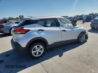 ✅ 2020 Nissan Kicks S • VIN: 3N1CP5BV0LL556432 • Lot: 89873725. Wystawiony na Copart z przebiegiem Nie podano. Bezpłatny archiwum sprzedaży aukcyjnych z USA i szczegółowy raport historii pojazdu na DreamBid. Zdjęcie 3.