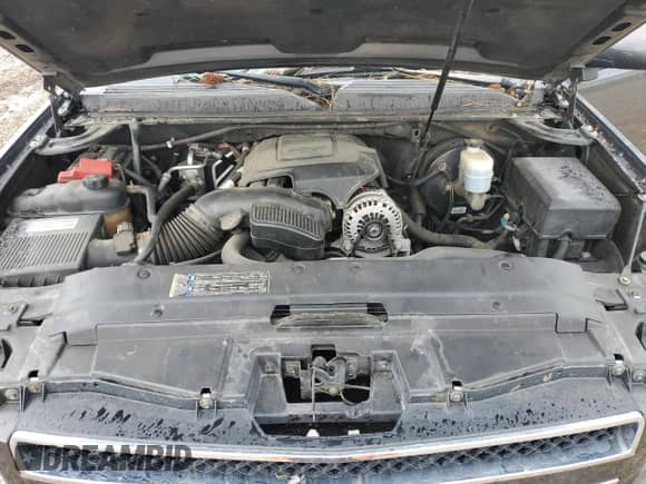 2010 Chevrolet Suburban LT z VIN 1GNUKJE39AR137057, wystawiony jako Copart lot #62516505 z przebiegiem 159 327 mil mil oraz Nie do naprawy • Non repairable. Historia ofert i sprzedaży dostępna na DreamBid. Obrazek 12.