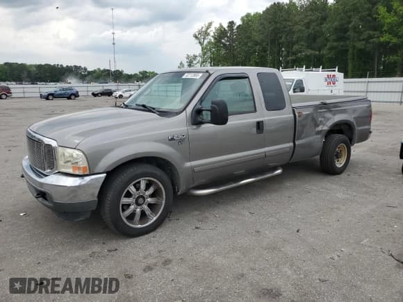 ✅ 2001 Ford F-250 XL • VIN: 1FTNX20S01ED13813 • Lot: 53713995. Wystawiony na Copart z przebiegiem 338 434 mil. Bezpłatny archiwum sprzedaży aukcyjnych z USA i szczegółowy raport historii pojazdu na DreamBid. Zdjęcie 1.