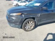 ✅ 2016 Jeep Cherokee Limited • VIN: 1C4PJMDS2GW119030 • Lot: 43485608. Wystawiony na IAAI z przebiegiem 165 271 mil. Bezpłatny archiwum sprzedaży aukcyjnych z USA i szczegółowy raport historii pojazdu na DreamBid. Zdjęcie 6.