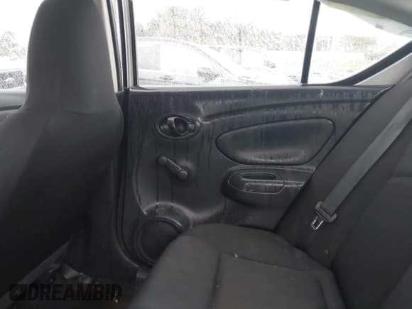 ✅ 2016 Nissan Versa S • VIN: 3N1CN7AP4GL891638 • Lot: 43282463. Listed on IAAI with 123,532 mi. Free auction sales archive from the USA and detailed vehicle history report at DreamBid. Image 8.