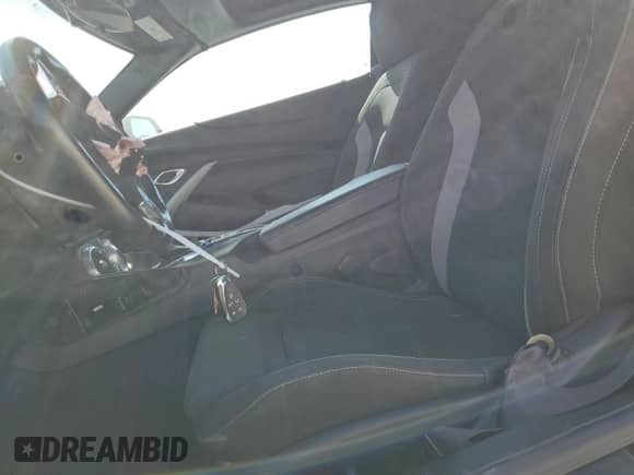 2019 Chevrolet Camaro 1LT с VIN 1G1FB3DX9K0142985, выставлен на аукционе Copart как лот 77710454 с пробегом 72 767 миль миль и Чистый • Clean title. История ставок и продаж доступна на DreamBid. Изображение 7.