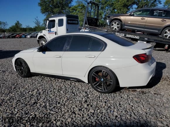 ✅ 2015 BMW 3 Series 335i • VIN: WBA3A9G58FNS66715 • Lot: 70172995. Wystawiony na Copart z przebiegiem 91 322 mil. Bezpłatny archiwum sprzedaży aukcyjnych z USA i szczegółowy raport historii pojazdu na DreamBid. Zdjęcie 2.