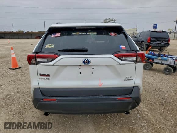✅ 2024 Toyota RAV4 Hybrid XLE Premium • VIN: 2T3B6RFV0RW055880 • Лот: 94893685. Опубликован ранее на Copart с пробегом 36 158 миль. Бесплатный доступ к архиву аукционных продаж из США и подробный отчёт об истории автомобиля на DreamBid. Изображение 6.