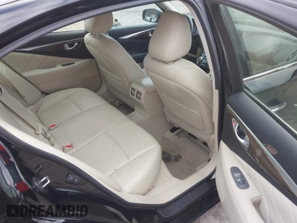 ✅ 2019 Infiniti Q50 Luxe • VIN: JN1EV7AR1KM553798 • Lot: 43673507. Listed on IAAI with 105,444 mi. Free auction sales archive from the USA and detailed vehicle history report at DreamBid. Image 8.