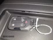 ✅ 2020 Chevrolet Silverado 1500 RST • VIN: 3GCUYEED2LG221036 • Lot: 42337591. Wystawiony na IAAI z przebiegiem 97 512 mil. Bezpłatny archiwum sprzedaży aukcyjnych z USA i szczegółowy raport historii pojazdu na DreamBid. Zdjęcie 11.