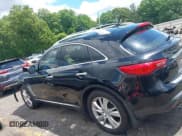 ✅ 2015 Infiniti QX70 • VIN: JN8CS1MW9FM483358 • Lot: 42194570. Wystawiony na IAAI z przebiegiem 86 168 mil. Bezpłatny archiwum sprzedaży aukcyjnych z USA i szczegółowy raport historii pojazdu na DreamBid. Zdjęcie 14.