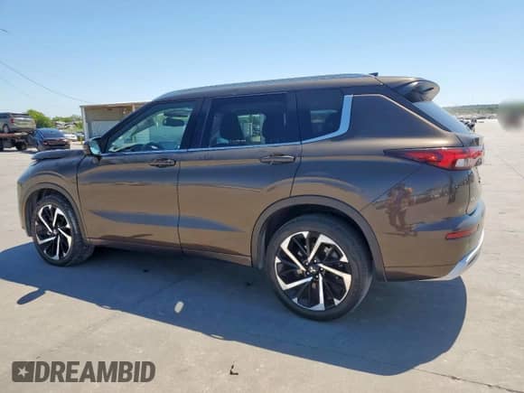 2023 Mitsubishi Outlander SEL with VIN JA4J3VA83PZ055944, listed as a Copart auction lot 66570415 with 30,532 mi miles and Salvage title. Bid and sale history available at DreamBid. Image 4.