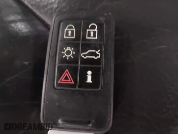 ✅ 2013 Volvo XC60 T6 • VIN: YV4902DZ5D2425054 • Lot: 43894378. Listed on IAAI with 261,162 mi. Free auction sales archive from the USA and detailed vehicle history report at DreamBid. Image 11.