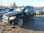 ✅ 2011 Toyota RAV4 Limited • VIN: 2T3YF4DVXBW101494 • Lot: 41124625. Wystawiony na IAAI z przebiegiem 125 460 mil. Bezpłatny archiwum sprzedaży aukcyjnych z USA i szczegółowy raport historii pojazdu na DreamBid. Zdjęcie 2.