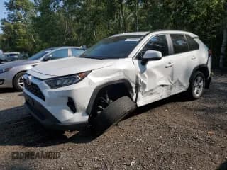 ✅ 2021 Toyota RAV4 XLE • VIN: 2T3R1RFV8MC196770 • Lot: 71196565. Wystawiony na Copart z przebiegiem 78 976 mil. Bezpłatny archiwum sprzedaży aukcyjnych z USA i szczegółowy raport historii pojazdu na DreamBid. Zdjęcie 1.
