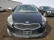 ✅ 2014 Kia Rondo EX • VIN: KNAHU8A30E7046115 • Lot: 48029785. Wystawiony na Copart z przebiegiem 84 216 mil. Bezpłatny archiwum sprzedaży aukcyjnych z USA i szczegółowy raport historii pojazdu na DreamBid. Zdjęcie 5.