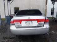 ✅ 2009 Hyundai Azera Limited • VIN: KMHFC46F39A370401 • Lot: 42370957. Listed on IAAI with 202,696 mi. Free auction sales archive from the USA and detailed vehicle history report at DreamBid. Image 16.