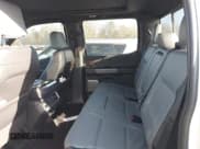 ✅ 2022 Ford F-150 Lightning Pro • VIN: 1FTVW1EV4NWG04301 • Lot: 41821787. Wystawiony na IAAI z przebiegiem 38 417 mil. Bezpłatny archiwum sprzedaży aukcyjnych z USA i szczegółowy raport historii pojazdu na DreamBid. Zdjęcie 8.