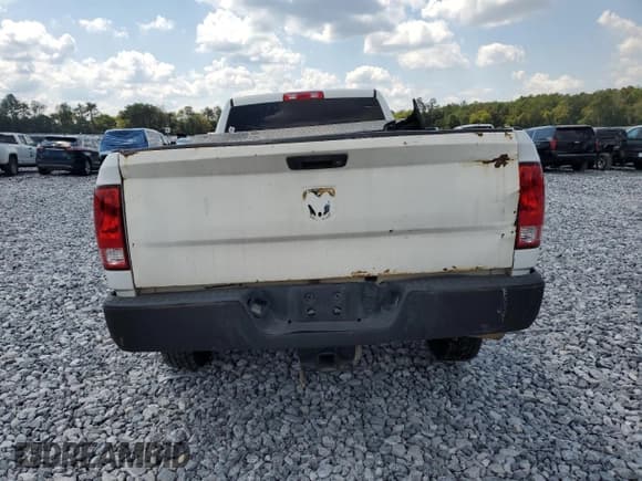 ✅ 2018 Ram 2500 Tradesman • VIN: 3C6UR4HLXJG287137 • Lot: 58011515. Listed on Copart with 223,857 mi. Free auction sales archive from the USA and detailed vehicle history report at DreamBid. Image 6.