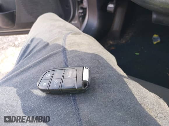 2018 Dodge Challenger R/T z VIN 2C3CDZBT9JH300893, wystawiony jako IAAI lot #42771152 z przebiegiem 195 216 mil mil oraz . Historia ofert i sprzedaży dostępna na DreamBid. Obrazek 11.