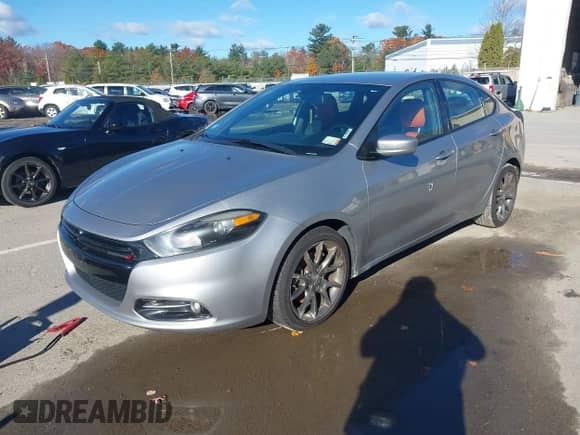 2015 Dodge Dart SXT with VIN 1C3CDFBB9FD116600, listed as a IAAI auction lot 43622917 with 124,109 mi miles and . Bid and sale history available at DreamBid. Image 2.