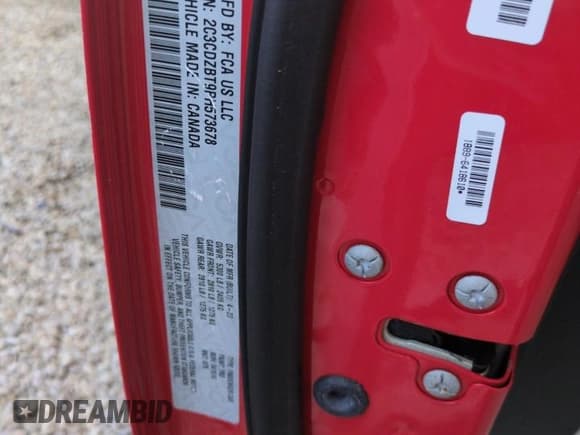 ✅ 2023 Dodge Challenger R/T • VIN: 2C3CDZBT9PH573678 • Lot: 72171174. Wystawiony na Copart z przebiegiem 35 517 mil. Bezpłatny archiwum sprzedaży aukcyjnych z USA i szczegółowy raport historii pojazdu na DreamBid. Zdjęcie 13.